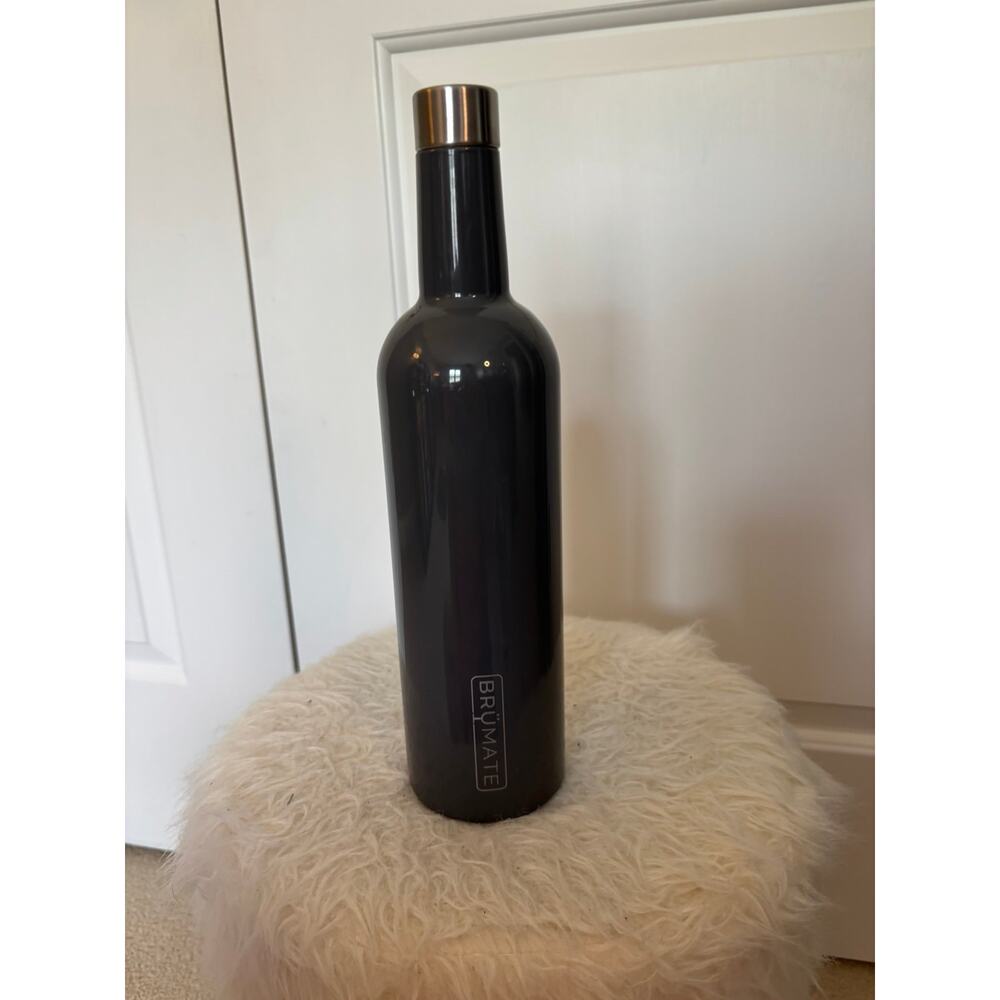 BrüMate Winesulator insulated wine canteen in Charcoal